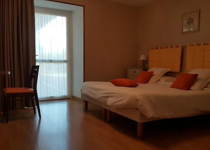 מלון La Metairie קורד-סור-סיאל