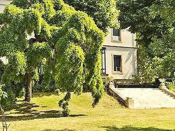 La Metairie מלון