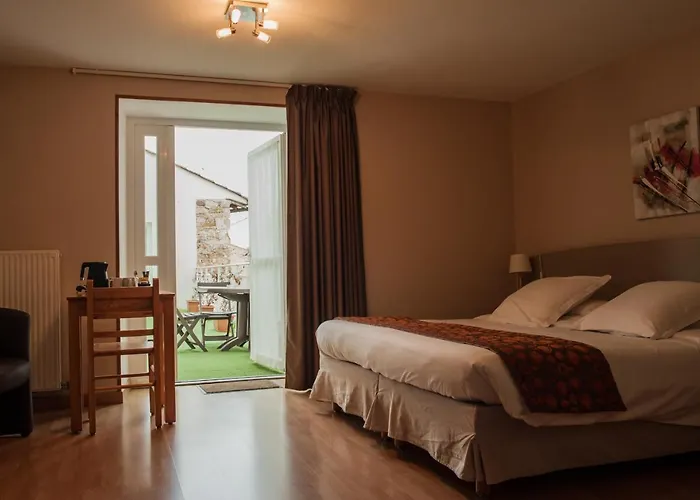 La Metairie מלון קורד-סור-סיאל