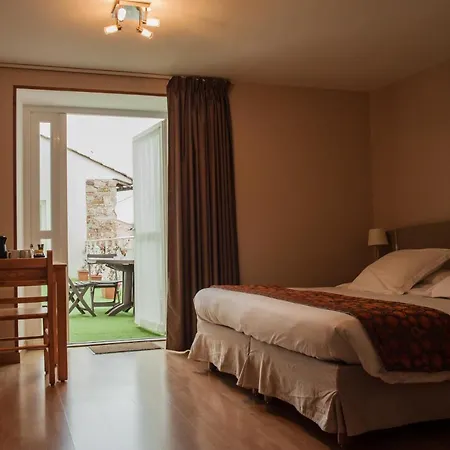 La Metairie Otel Cordes Sur Ciel